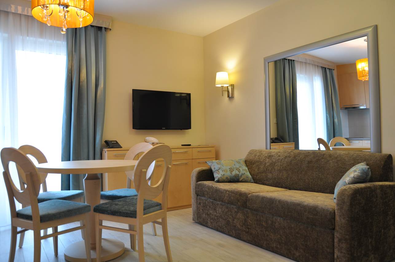 Studio Apartment Aparthotel Flora